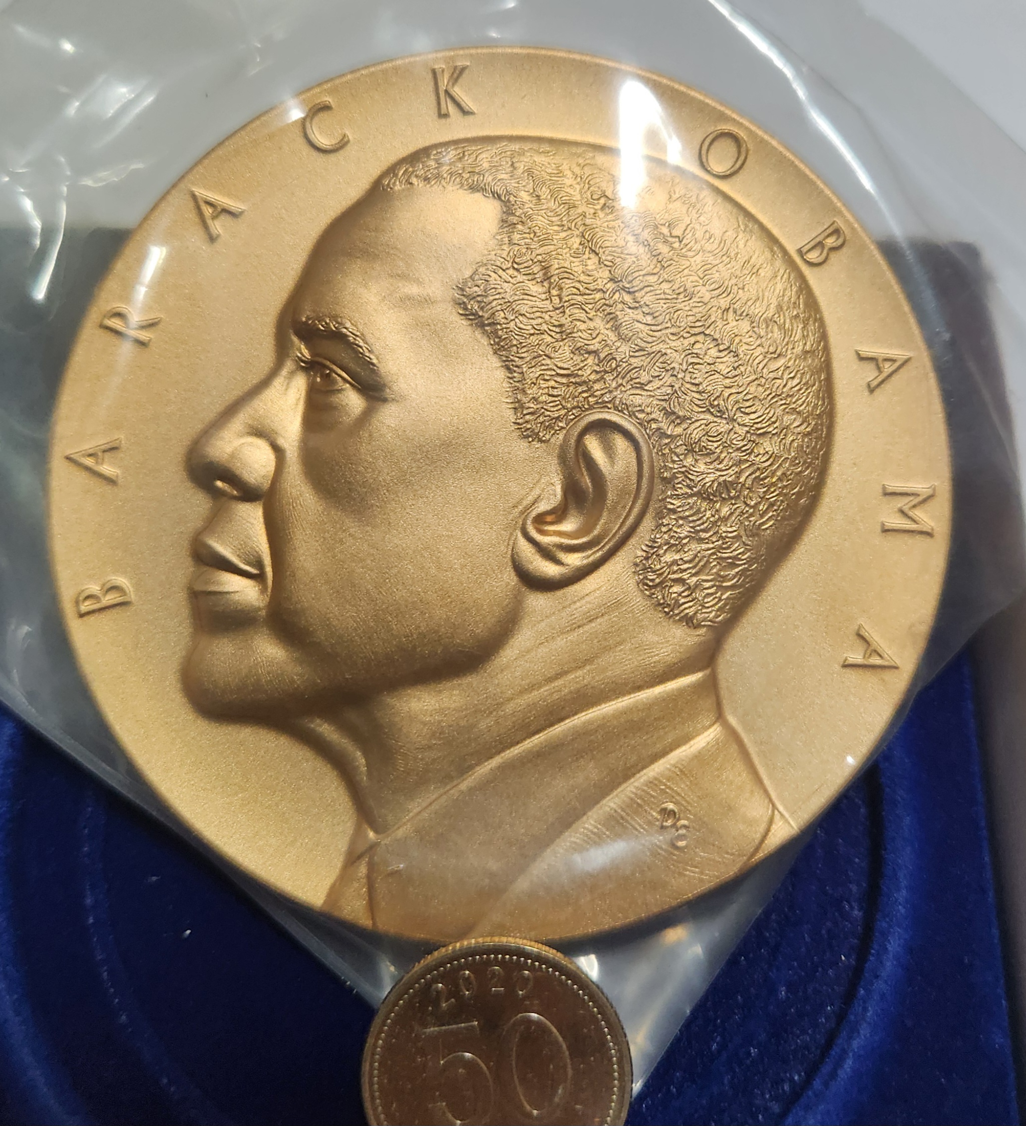 버락오바마 대통령2기 기념동메달